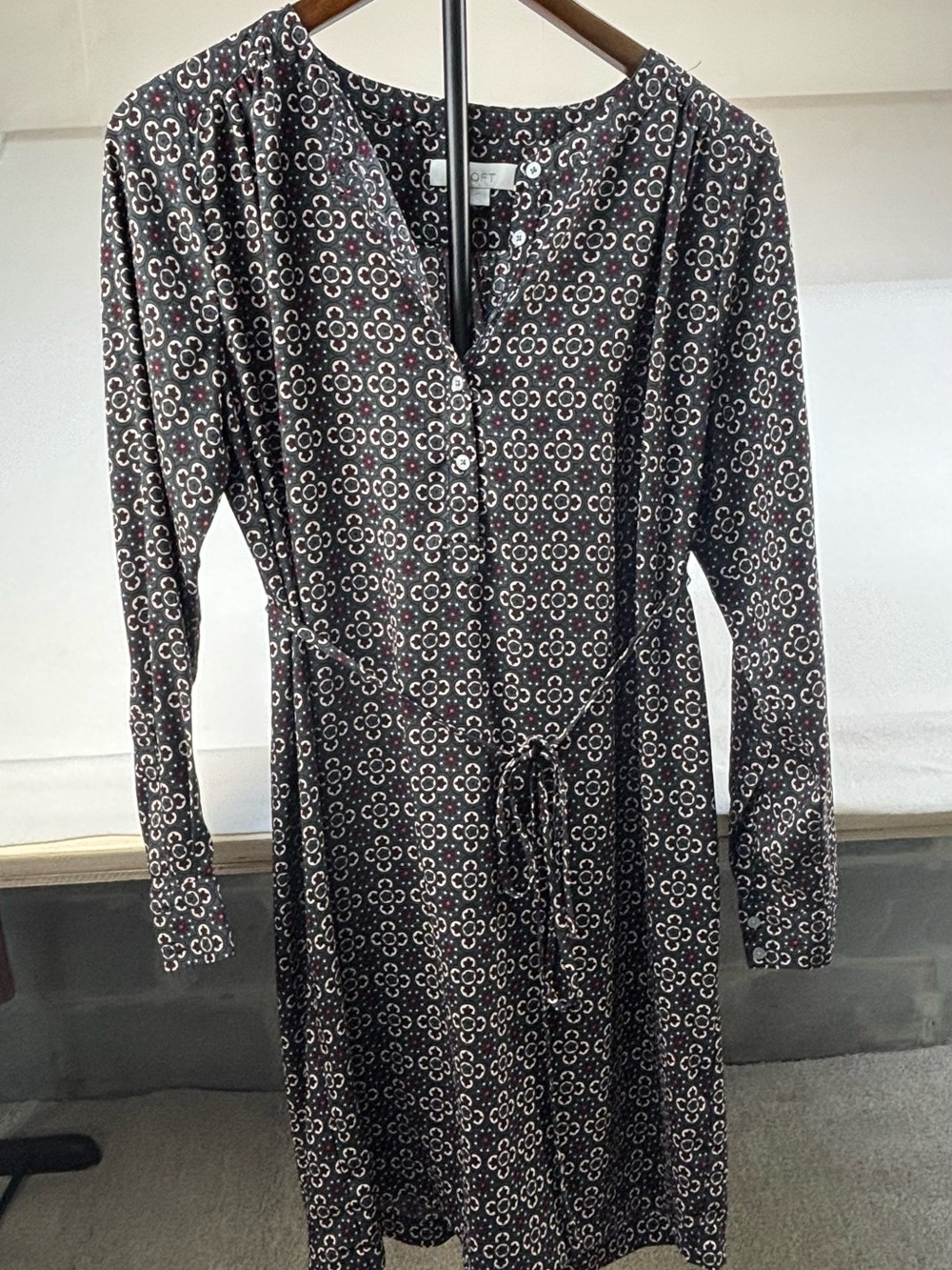 LOFT Black Floral Geometric Long Sleeve Tie-Waist Dress